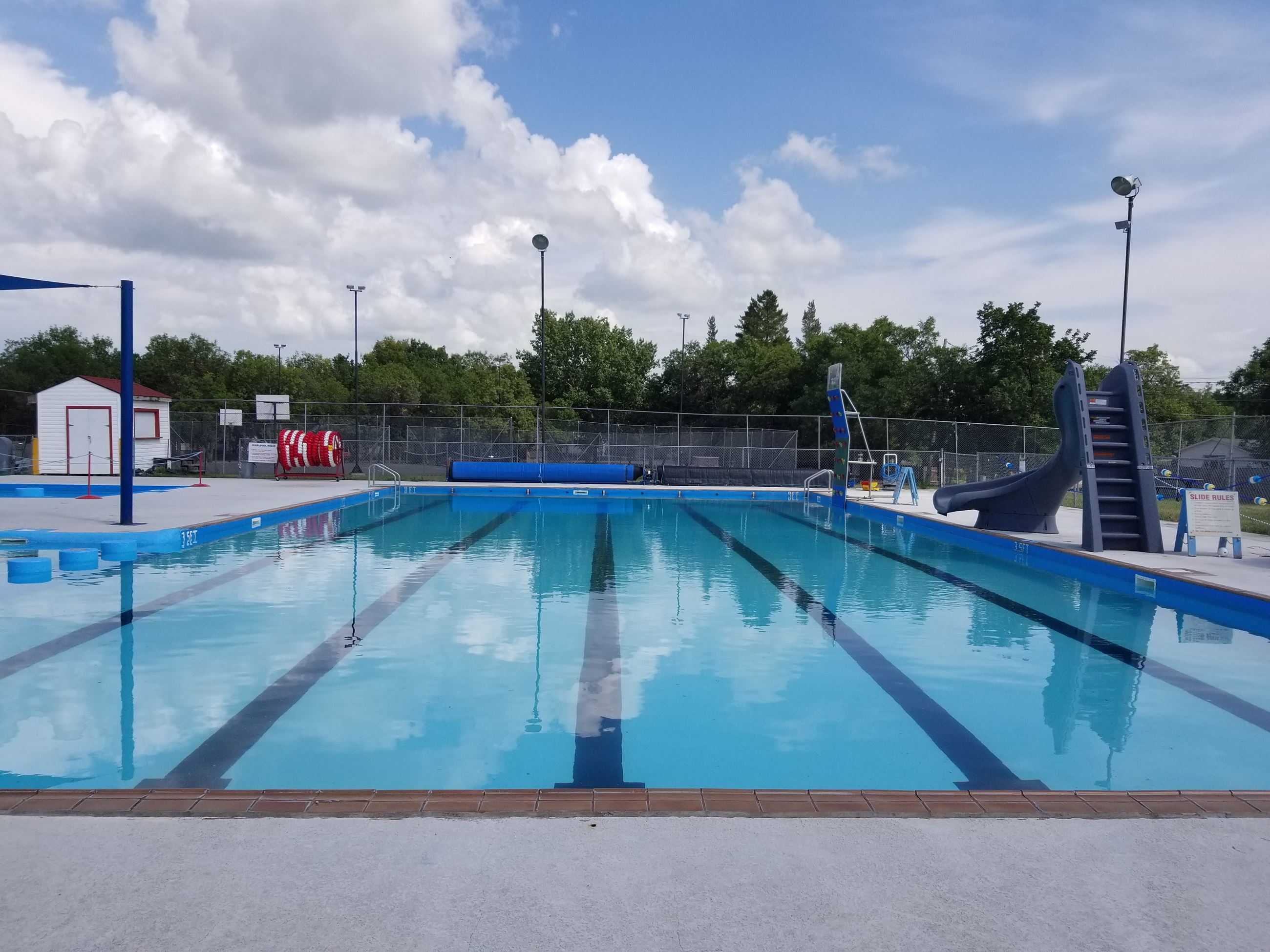 Image of the swimming pool